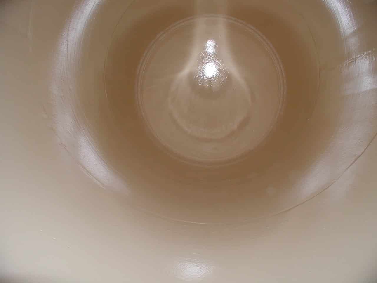 Pressure vessel lining epoxy coating